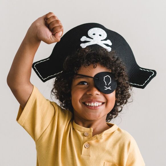 Kit cucito per realizzare un costume da Pirata